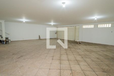Casa para alugar com 560m², 4 quartos e 8 vagasGaragem