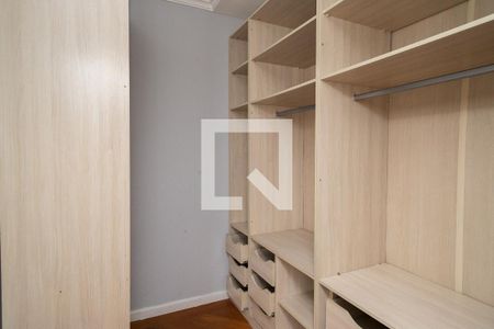 Casa para alugar com 560m², 4 quartos e 8 vagasCloset da Suíte 3