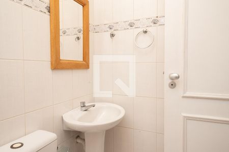 Casa para alugar com 560m², 4 quartos e 8 vagasBanheiro de Serviço