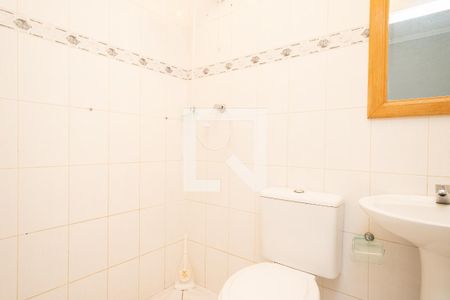 Casa para alugar com 560m², 4 quartos e 8 vagasBanheiro de Serviço