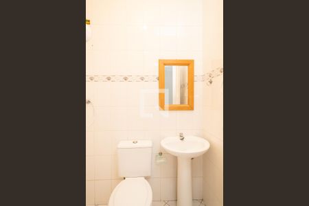 Casa para alugar com 560m², 4 quartos e 8 vagasBanheiro de Serviço