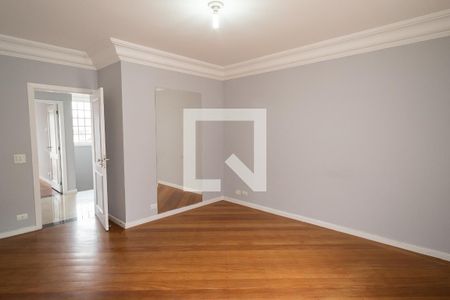 Casa para alugar com 560m², 4 quartos e 8 vagasSuíte 4