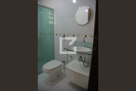 Casa à venda com 170m², 3 quartos e 2 vagasBanheiro 2