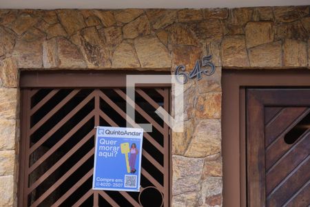 Fachada de casa à venda com 3 quartos, 170m² em Umuarama, Osasco