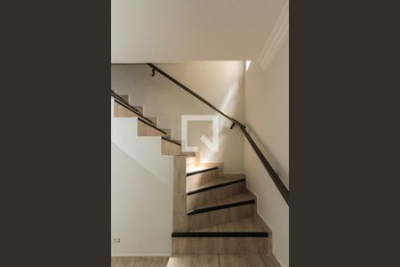 Escada de casa à venda com 3 quartos, 130m² em Vila Prudente, São Paulo