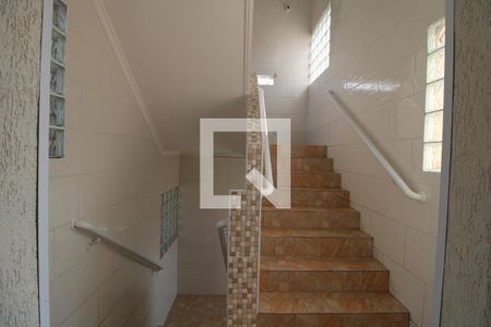 Apartamento para alugar com 51m², 2 quartos e 1 vagaEscada