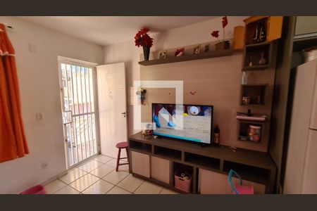 Sala de apartamento à venda com 2 quartos, 47m² em Jardim Tamoio, Jundiaí