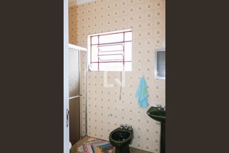 Casa à venda com 177m², 2 quartos e 3 vagasBanheiro