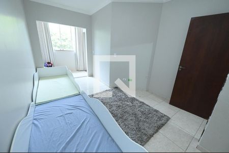 Casa à venda com 192m², 4 quartos e 2 vagas Casa à venda com 192m², 4 quartos e 2 vagasQuarto 3