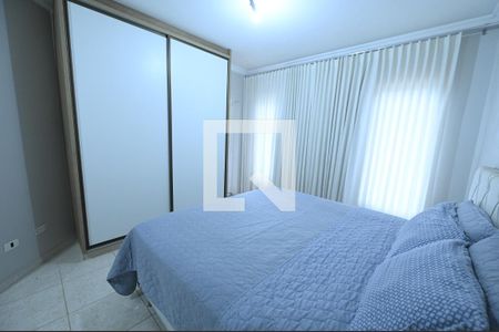 Casa à venda com 192m², 4 quartos e 2 vagas Casa à venda com 192m², 4 quartos e 2 vagasQuarto 4