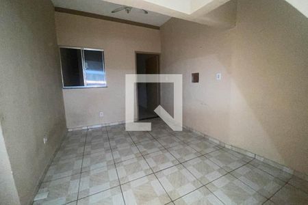 Sala de casa para alugar com 2 quartos, 66m² em Vila Urussaí, Duque de Caxias