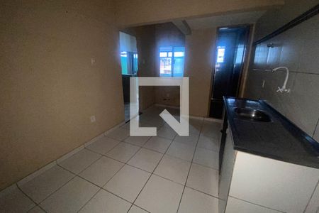 Cozinha de casa para alugar com 2 quartos, 66m² em Vila Urussaí, Duque de Caxias