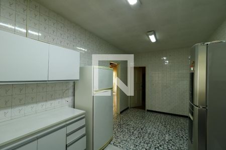 Casa à venda com 336m², 2 quartos e 2 vagasCozinha