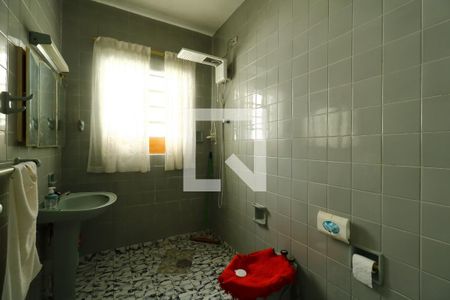 Casa à venda com 336m², 2 quartos e 2 vagasBanheiro