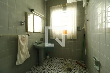 Casa à venda com 336m², 2 quartos e 2 vagasBanheiro