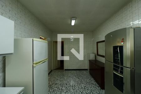 Casa à venda com 336m², 2 quartos e 2 vagasCozinha