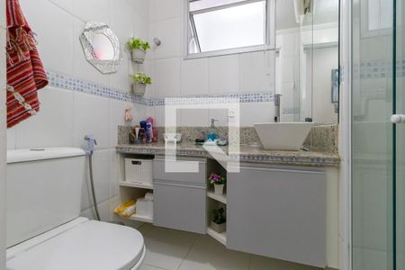 Apartamento à venda com 76m², 3 quartos e 1 vaga Apartamento à venda com 76m², 3 quartos e 1 vagaBanheiro