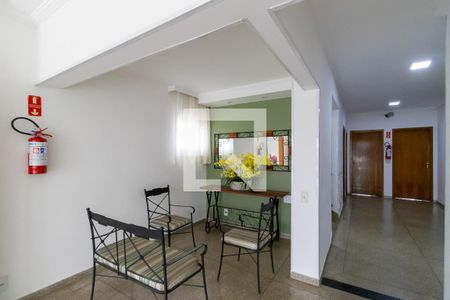 Apartamento à venda com 76m², 3 quartos e 1 vaga Apartamento à venda com 76m², 3 quartos e 1 vagaÁrea comum - Hall social