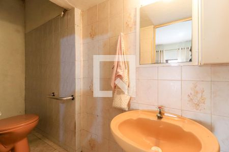 Casa à venda com 150m², 2 quartos e 1 vaga Casa à venda com 150m², 2 quartos e 1 vagaBanheiro da Suíte