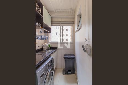 Apartamento para alugar com 69m², 2 quartos e 2 vagasCozinha e área de serviço