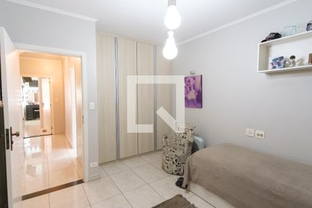 Casa à venda com 230m², 3 quartos e 3 vagas Casa à venda com 230m², 3 quartos e 3 vagasQuarto 3