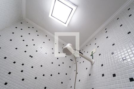 Casa à venda com 230m², 3 quartos e 3 vagas Casa à venda com 230m², 3 quartos e 3 vagasÁrea de convivência banheiro