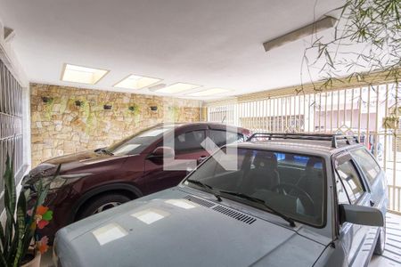 Casa à venda com 230m², 3 quartos e 3 vagas Casa à venda com 230m², 3 quartos e 3 vagasGaragem