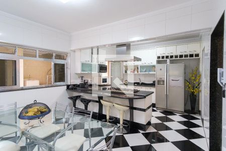 Casa à venda com 230m², 3 quartos e 3 vagas Casa à venda com 230m², 3 quartos e 3 vagasCozinha