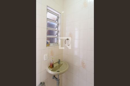 Casa à venda com 230m², 3 quartos e 3 vagas Casa à venda com 230m², 3 quartos e 3 vagasBanheiro de serviço