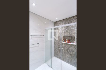 Casa à venda com 230m², 3 quartos e 3 vagas Casa à venda com 230m², 3 quartos e 3 vagasBanheiro Social