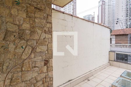 Casa à venda com 230m², 3 quartos e 3 vagas Casa à venda com 230m², 3 quartos e 3 vagasTerraço Suíte