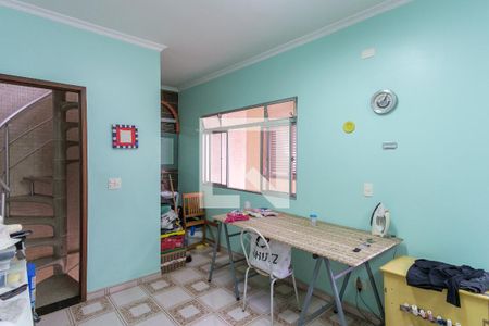 Casa à venda com 230m², 3 quartos e 3 vagas Casa à venda com 230m², 3 quartos e 3 vagasOficina
