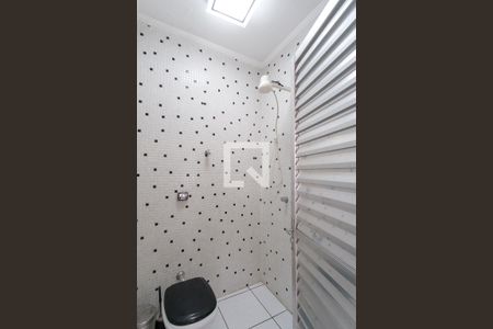 Casa à venda com 230m², 3 quartos e 3 vagas Casa à venda com 230m², 3 quartos e 3 vagasÁrea de convivência banheiro