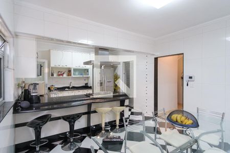 Casa à venda com 230m², 3 quartos e 3 vagas Casa à venda com 230m², 3 quartos e 3 vagasCozinha