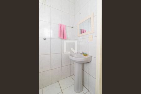 Casa à venda com 200m², 3 quartos e 2 vagasEspaço Gourmet-Banheiro