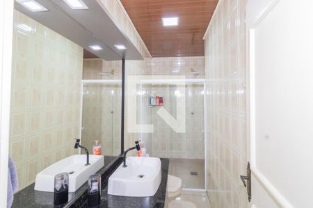 Casa à venda com 200m², 3 quartos e 2 vagasBanheiro