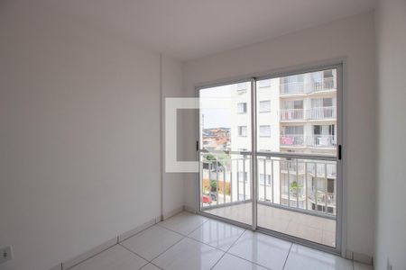 Sala de apartamento para alugar com 2 quartos, 56m² em Vila Carmosina, São Paulo