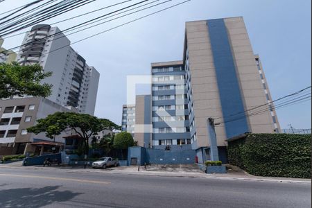 Apartamento para alugar com 50m², 2 quartos e 1 vaga Apartamento para alugar com 50m², 2 quartos e 1 vagaFachada
