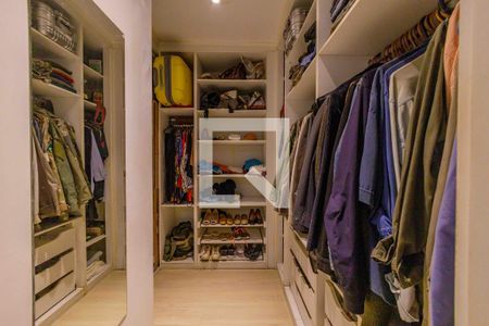 Apartamento à venda com 88m², 2 quartos e 1 vagaCloset Suíte 1