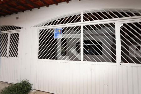 Casa à venda com 290m², 3 quartos e 3 vagasPortão