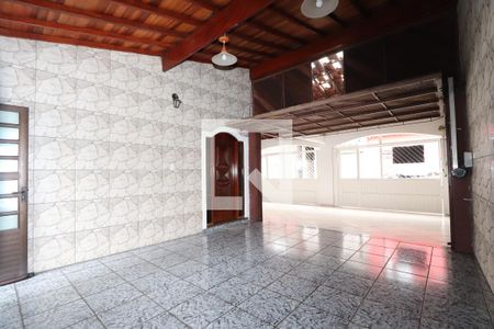 Casa à venda com 290m², 3 quartos e 3 vagasGaragem