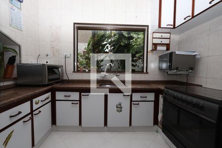 Casa à venda com 290m², 3 quartos e 3 vagasCozinha