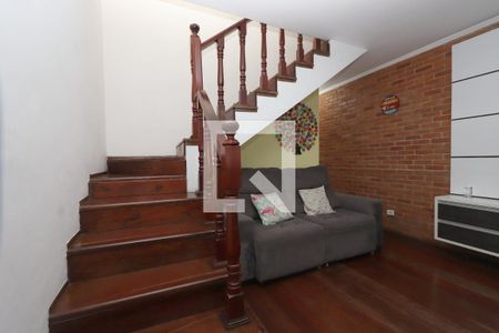 Escada de casa à venda com 3 quartos, 290m² em Jardim Dona Sinhá, São Paulo
