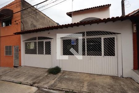 Casa à venda com 290m², 3 quartos e 3 vagasFachada