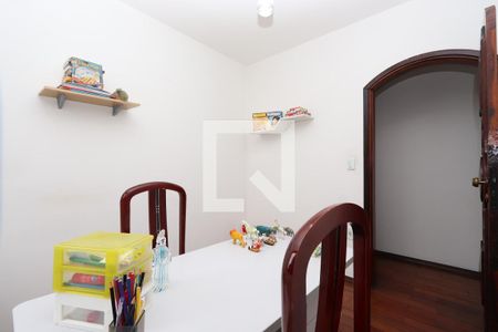 Casa à venda com 290m², 3 quartos e 3 vagasQuarto 2