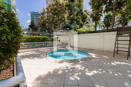 Apartamento para alugar com 66m², 2 quartos e 1 vaga Apartamento para alugar com 66m², 2 quartos e 1 vagaPiscina