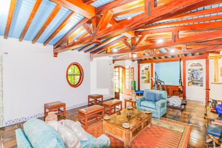 Casa à venda com 620m², 3 quartos e 7 vagas Casa à venda com 620m², 3 quartos e 7 vagasSalão