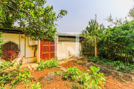 Casa à venda com 620m², 3 quartos e 7 vagas Casa à venda com 620m², 3 quartos e 7 vagasHorta