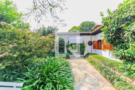 Casa à venda com 620m², 3 quartos e 7 vagas Casa à venda com 620m², 3 quartos e 7 vagasHorta