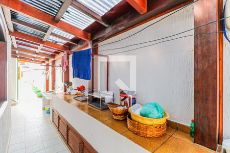 Casa à venda com 620m², 3 quartos e 7 vagas Casa à venda com 620m², 3 quartos e 7 vagasÁrea de Serviço